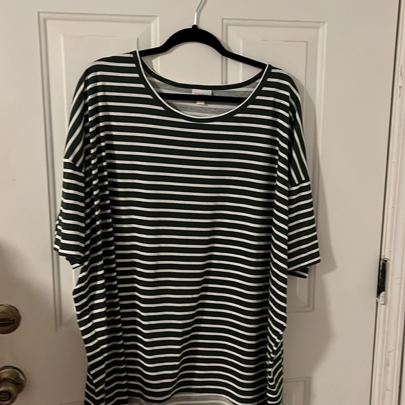 Lula Roe Tops - Picture 4 of 16